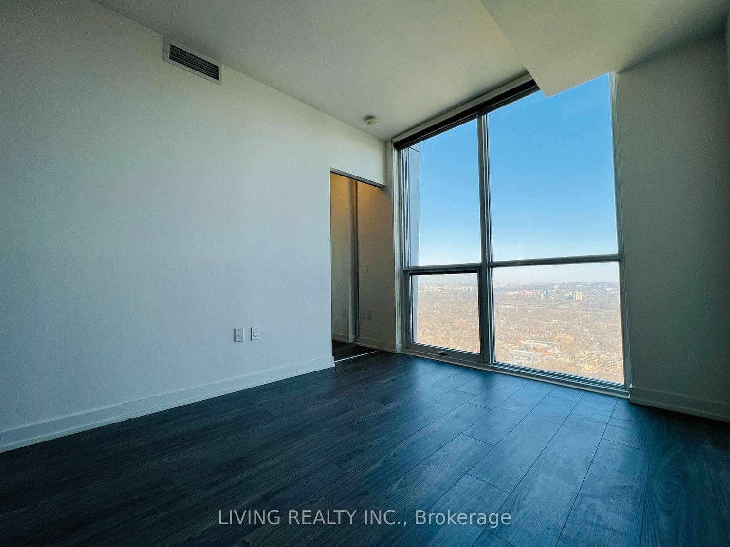 1 Yorkville Ave, unit 5010 for rent - image #6