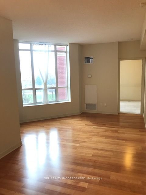 481 Rosewell Ave, unit 401 for rent - image #6