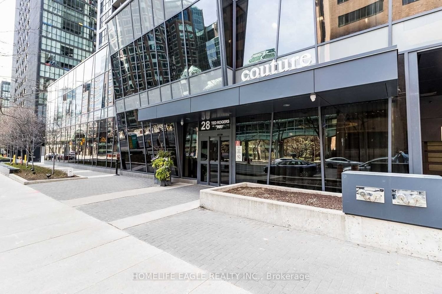 28 Ted Rogers Way, unit 605 for sale - image #2