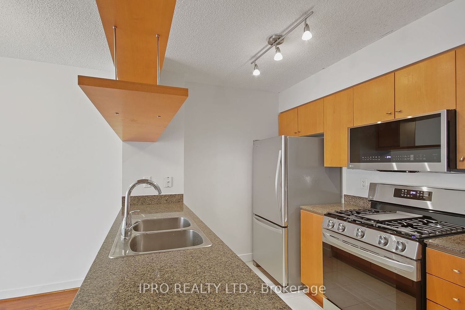 10 Navy Wharf Crt, unit 507 for rent - image #8