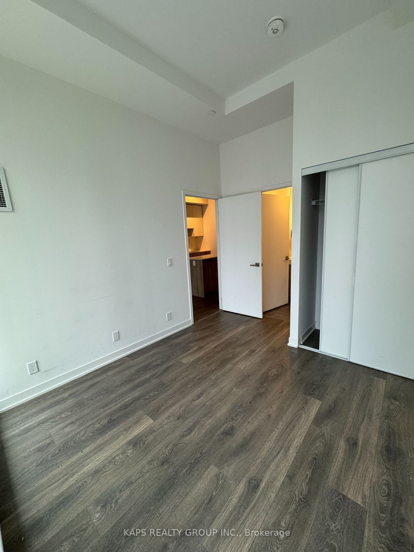 15 Holmes Ave, unit 411 for rent - image #14