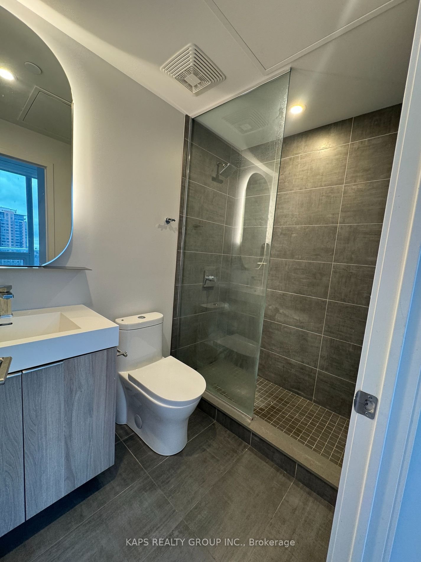 15 Holmes Ave, unit 411 for rent - image #15