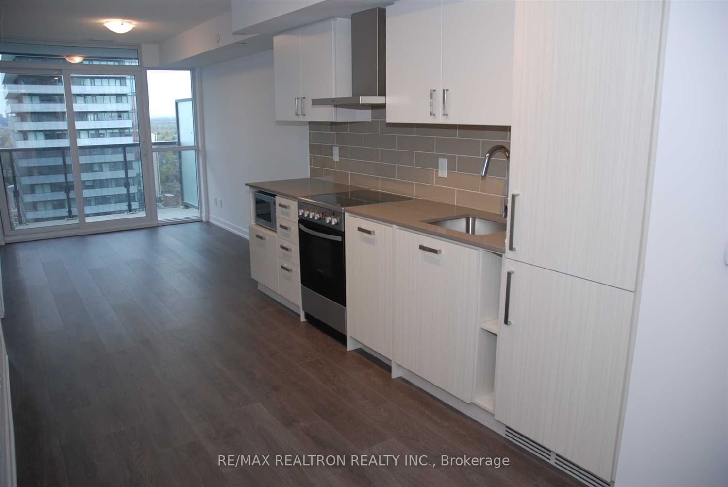 125 Redpath Ave, unit 2805 for rent - image #5