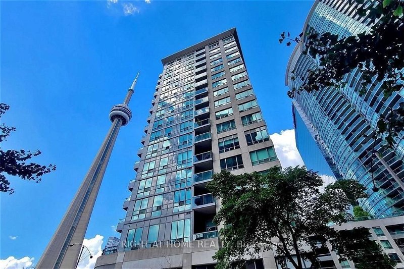 51 Lower Simcoe St, unit 710 for rent - image #1