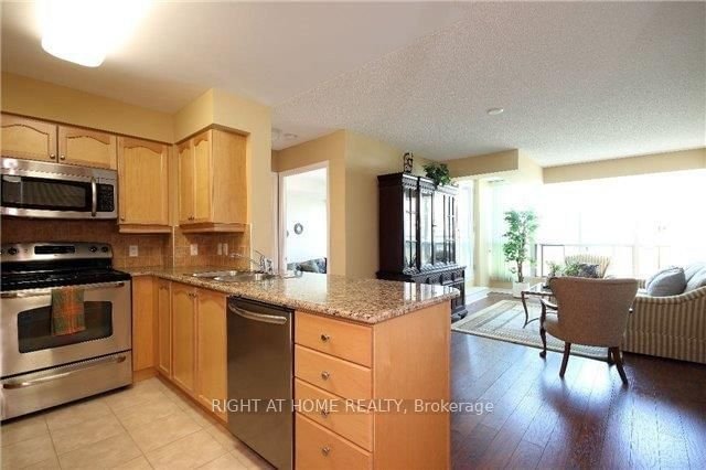 51 Lower Simcoe St, unit 710 for rent - image #7