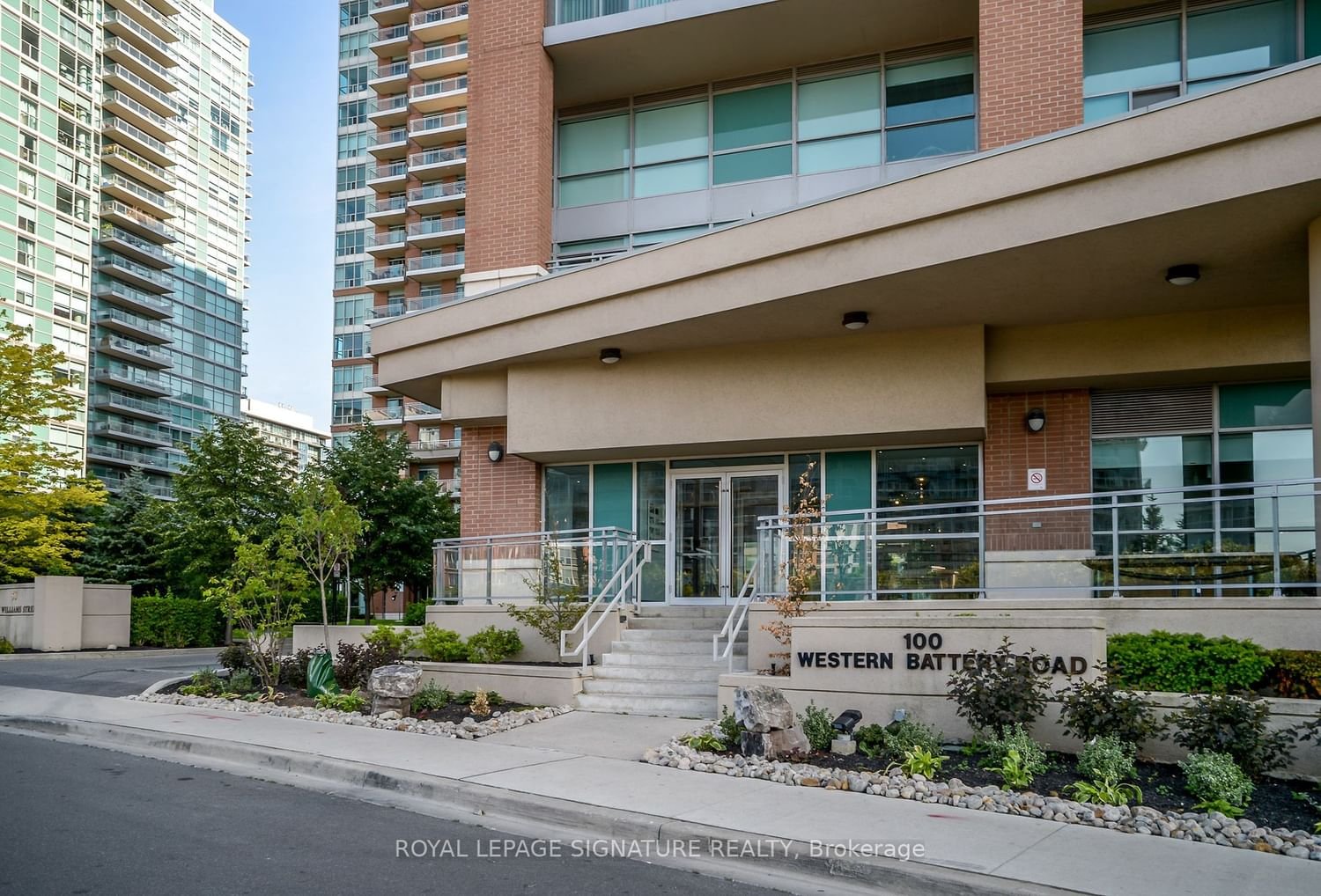 100 Western Battery Rd, unit 612 for sale - image #2