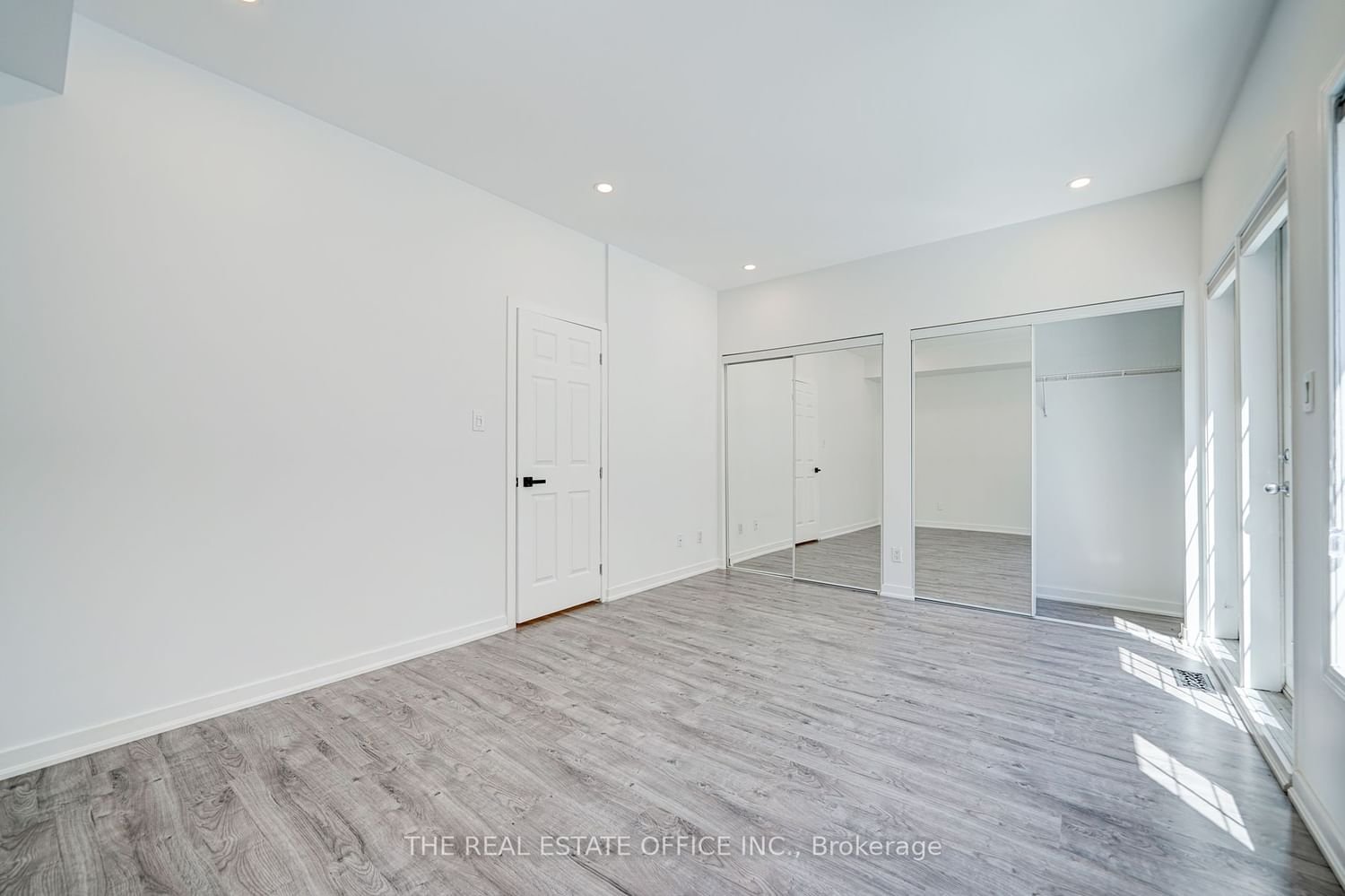 11 Niagara St, unit Th2 for rent - image #22