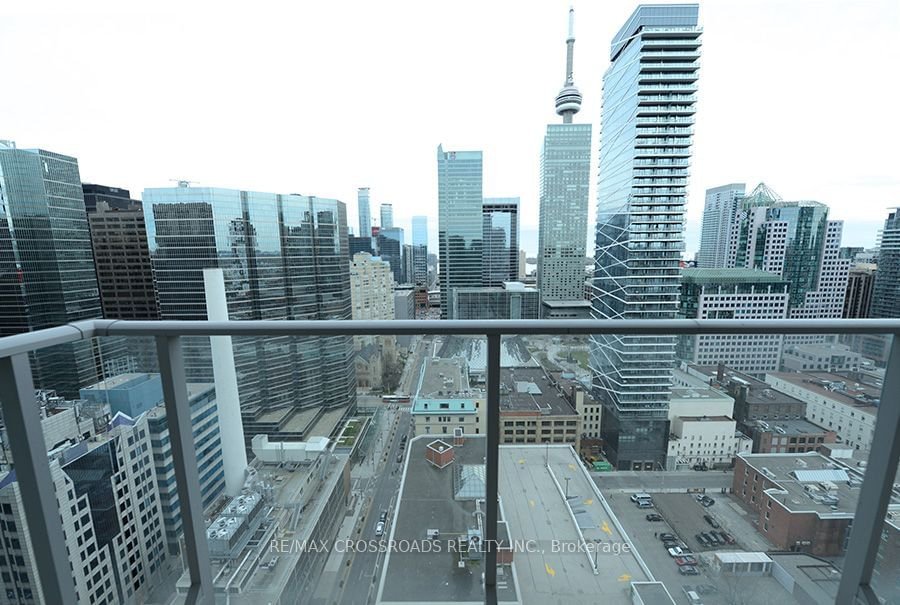 126 Simcoe St, unit 2709 for rent - image #4