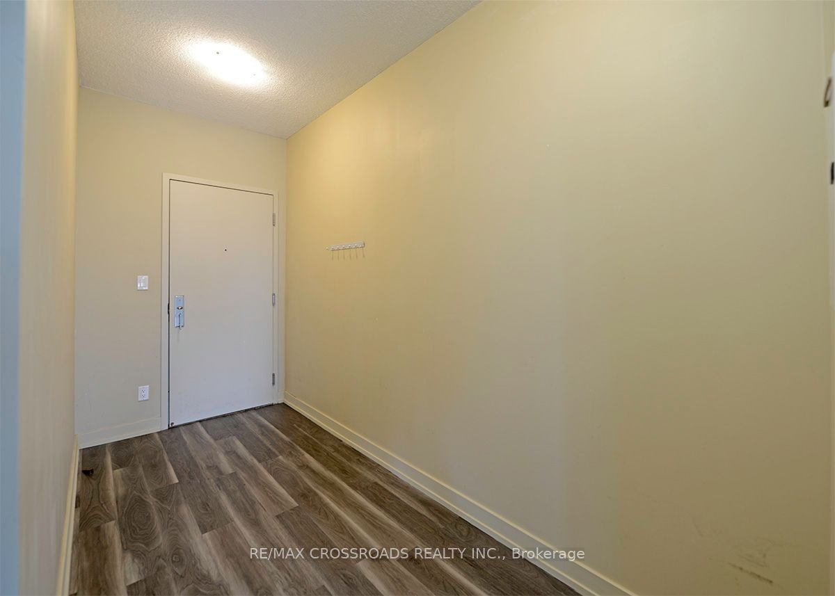 126 Simcoe St, unit 2709 for rent - image #5