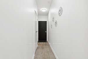 89 Dunfield Ave, unit 628 for rent - image #3