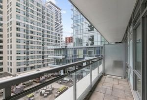 89 Dunfield Ave, unit 628 for rent - image #36
