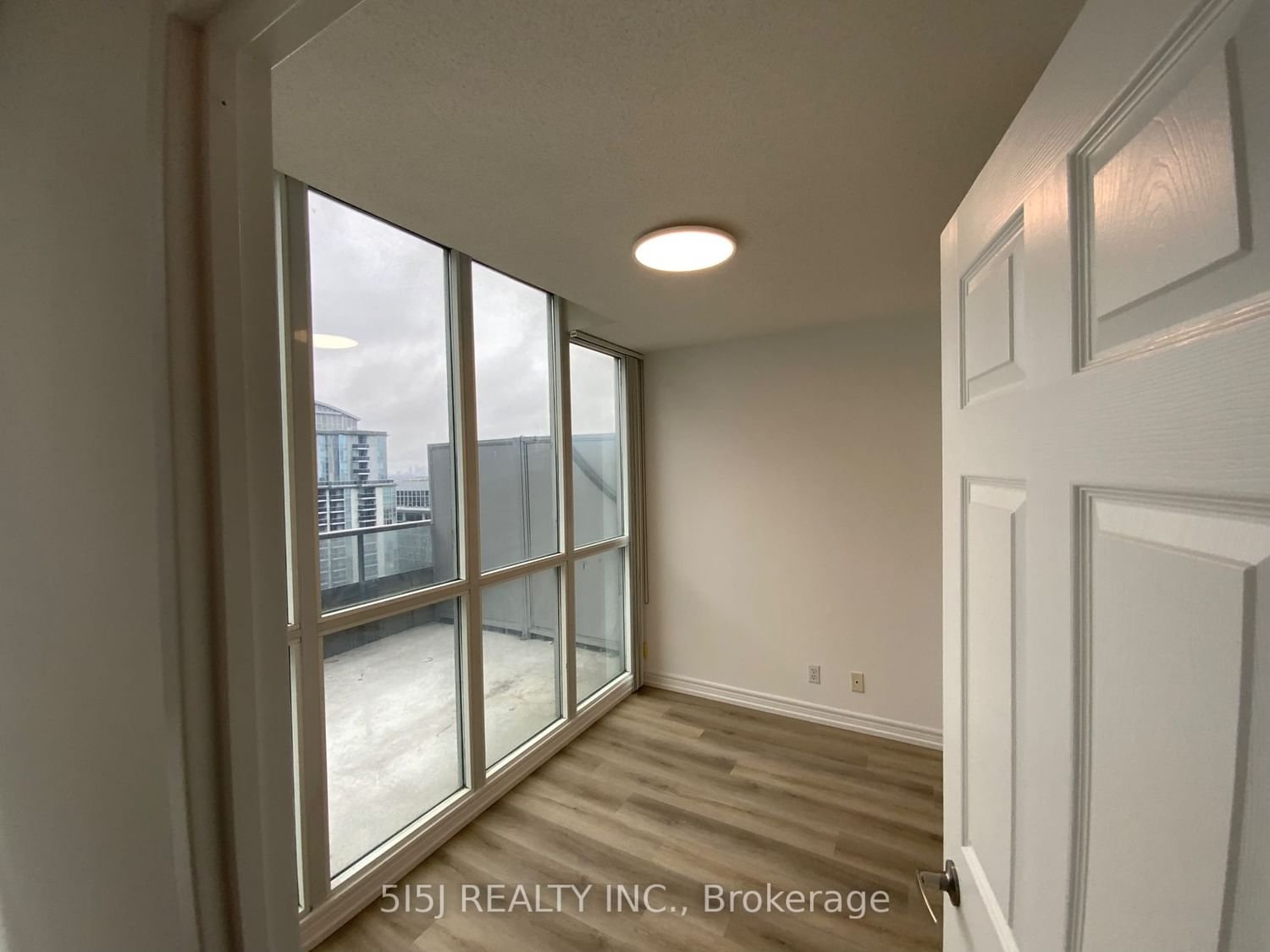 23 Hollywood Ave, unit 3908 for rent - image #18