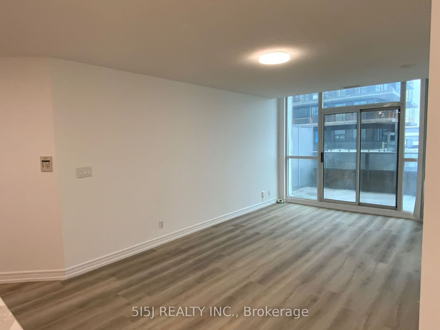 23 Hollywood Ave, unit 3908 for rent - image #22