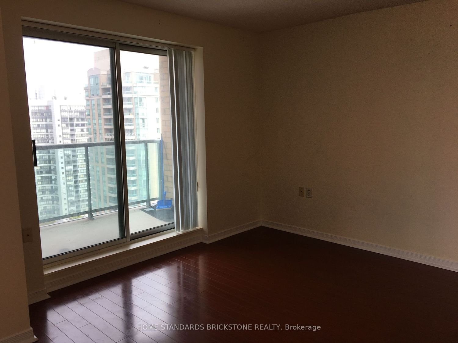 22 Olive Ave, unit 2502 for rent - image #9