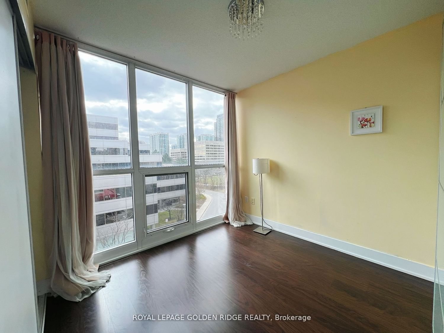 88 Sheppard Ave E, unit 504 for rent - image #6