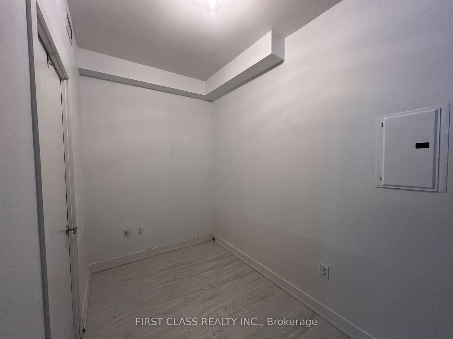 21 Iceboat Terr, unit 3503 for rent - image #8
