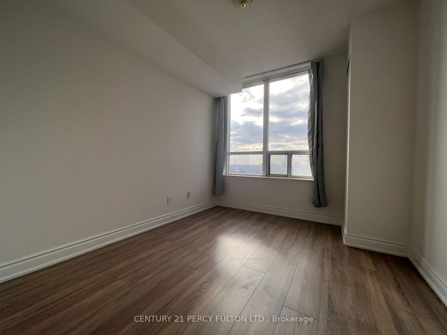 15 Northtown Way, unit 1226 for rent - image #4
