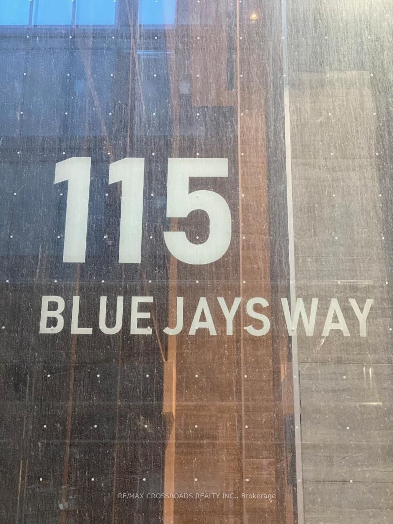 115 Blue Jays Way, unit 903 for rent - image #9