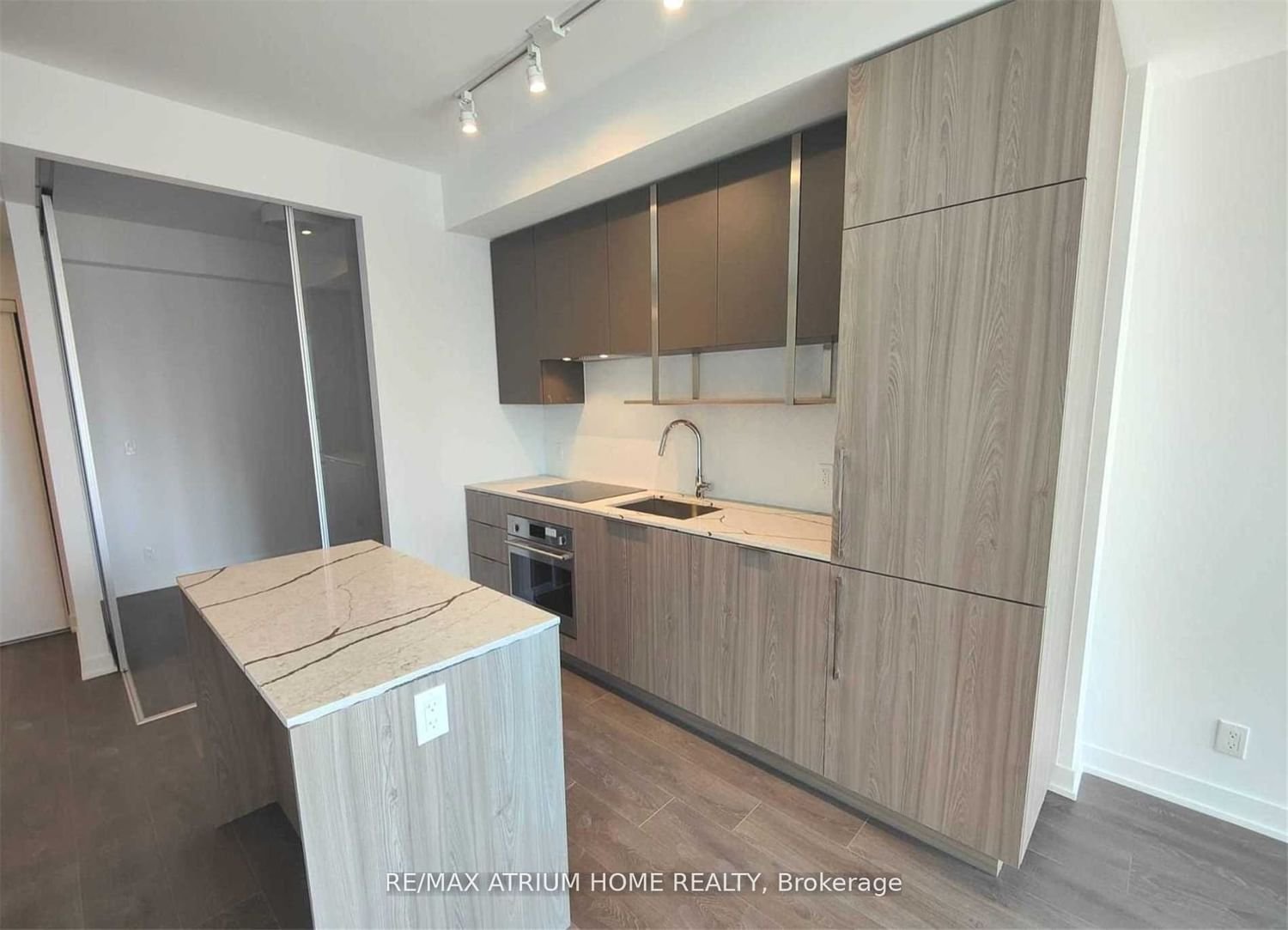 15 Holmes Ave, unit 2301 for rent - image #4