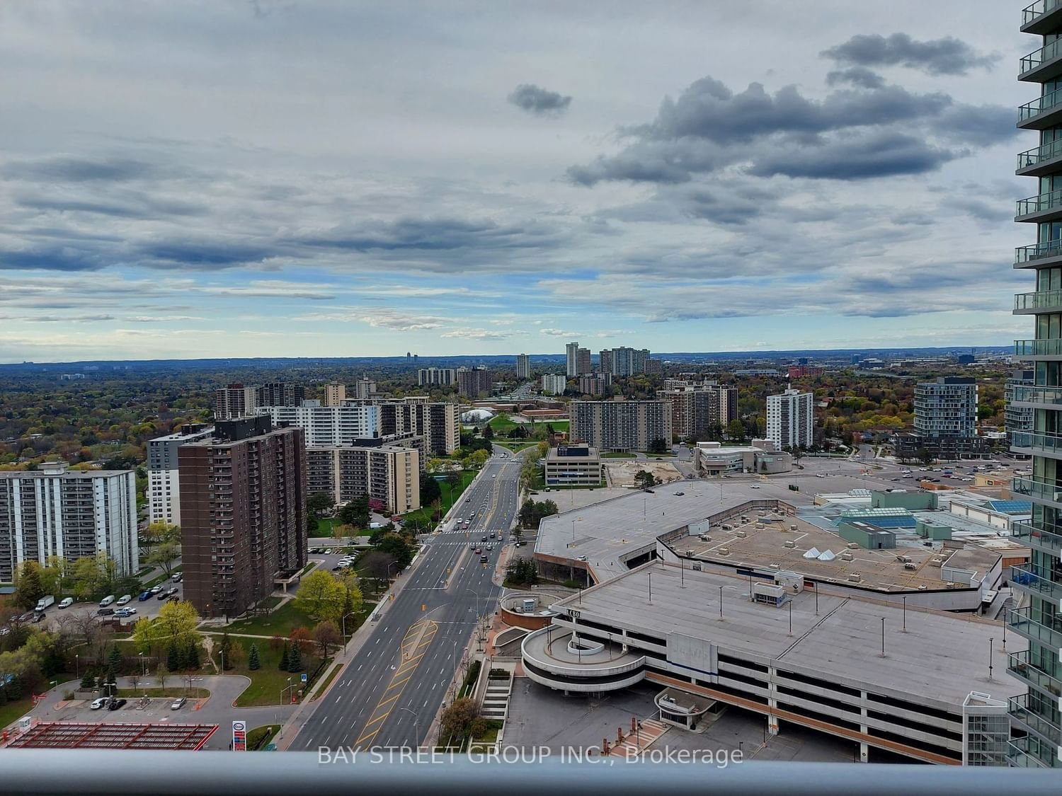 66 Forest Manor Rd, unit 2504 for rent - image #8