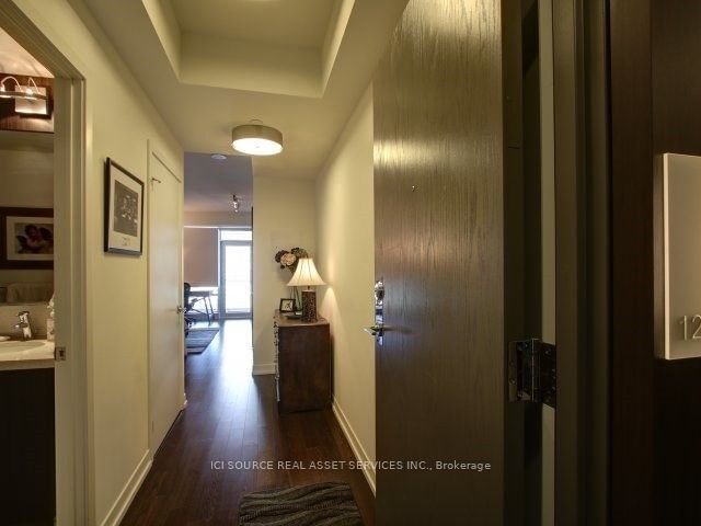21 Widmer St, unit 1203 for rent - image #2