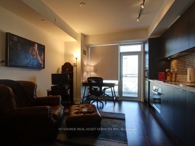 21 Widmer St, unit 1203 for rent - image #8