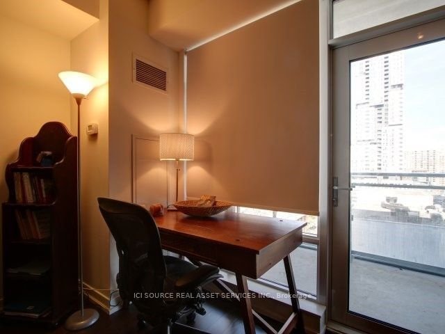 21 Widmer St, unit 1203 for rent - image #9