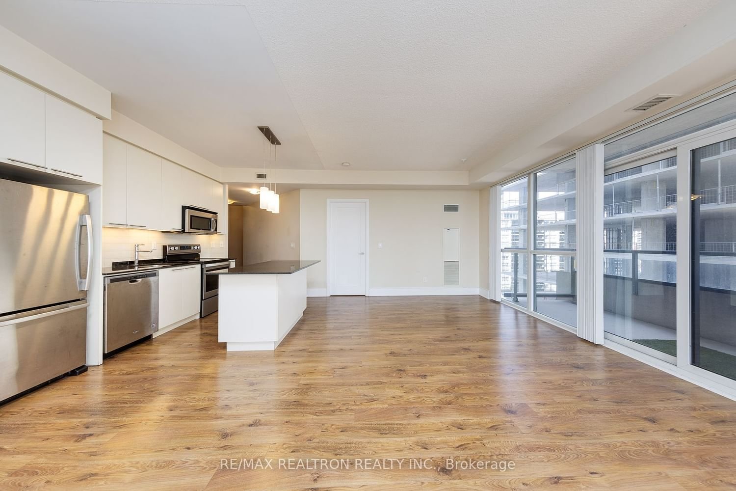 25 Broadway Ave, unit 1307 for sale - image #13