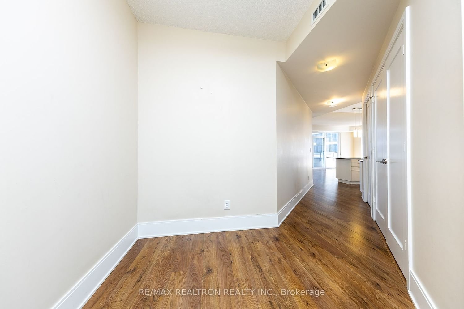 25 Broadway Ave, unit 1307 for sale - image #23