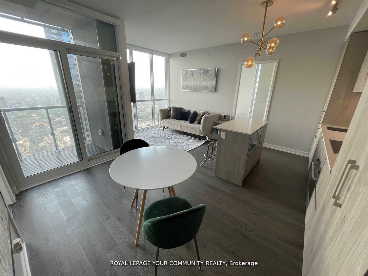 1 Yorkville Ave, unit 4005 for sale - image #4