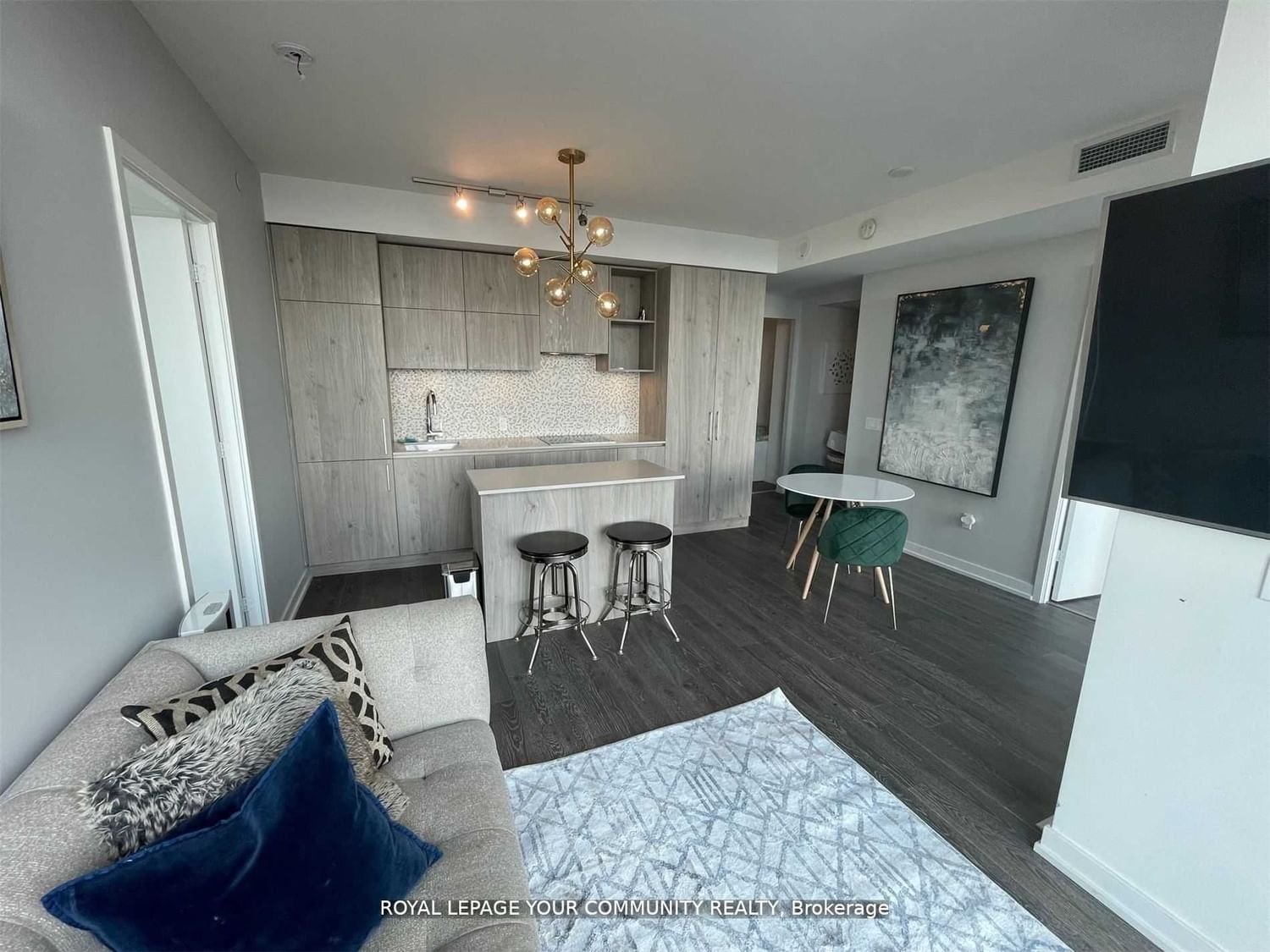 1 Yorkville Ave, unit 4005 for sale - image #6