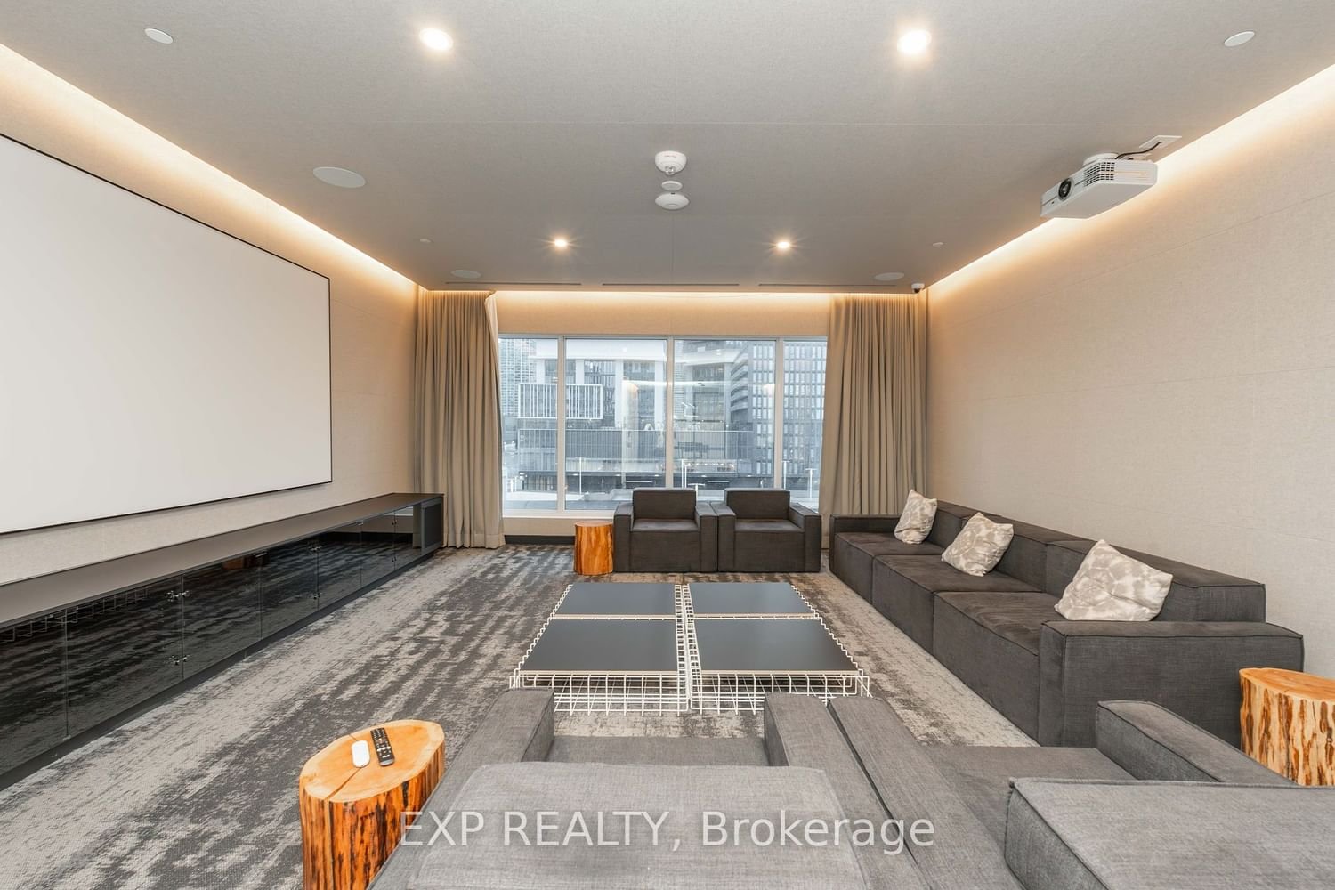 15 Lower Jarvis St, unit 813 for sale - image #27