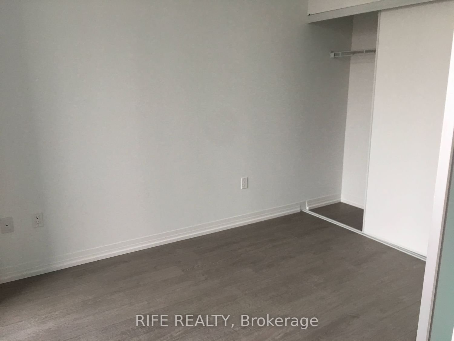 251 Jarvis St, unit 1029 for rent - image #5