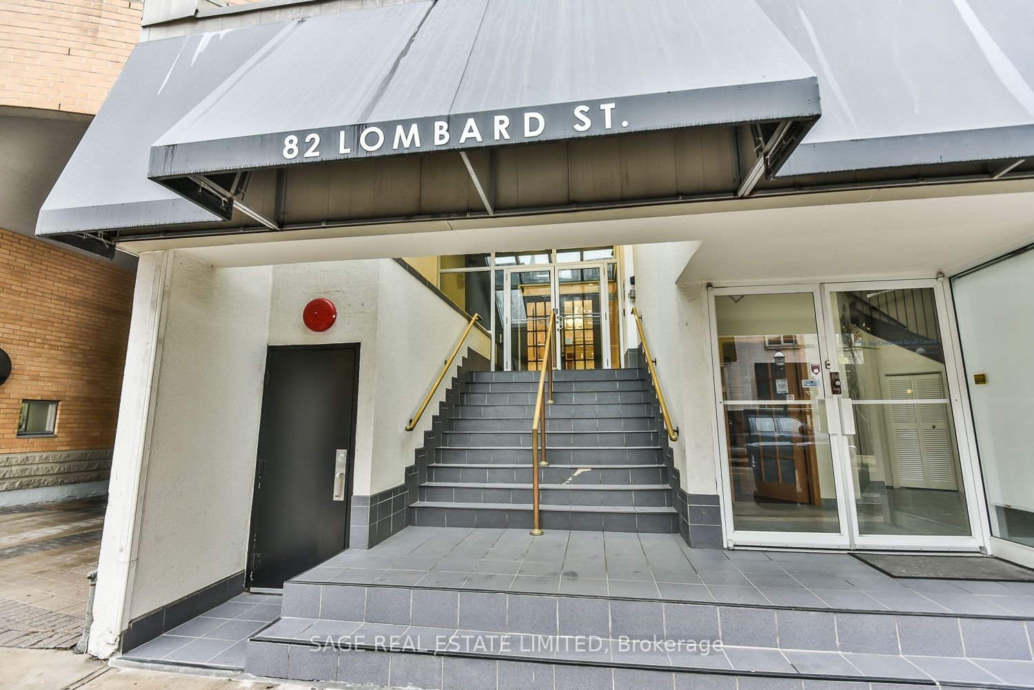 82 Lombard St, unit 412 for sale - image #1