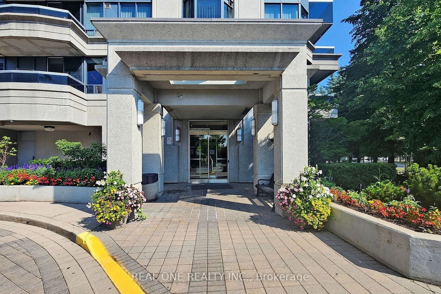 35 Finch East Ave, unit 901 for rent - image #2