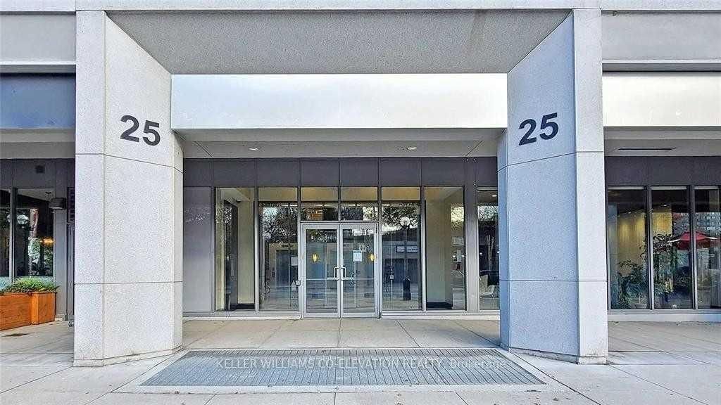 25 Lower Simcoe St, unit 903 for rent - image #22