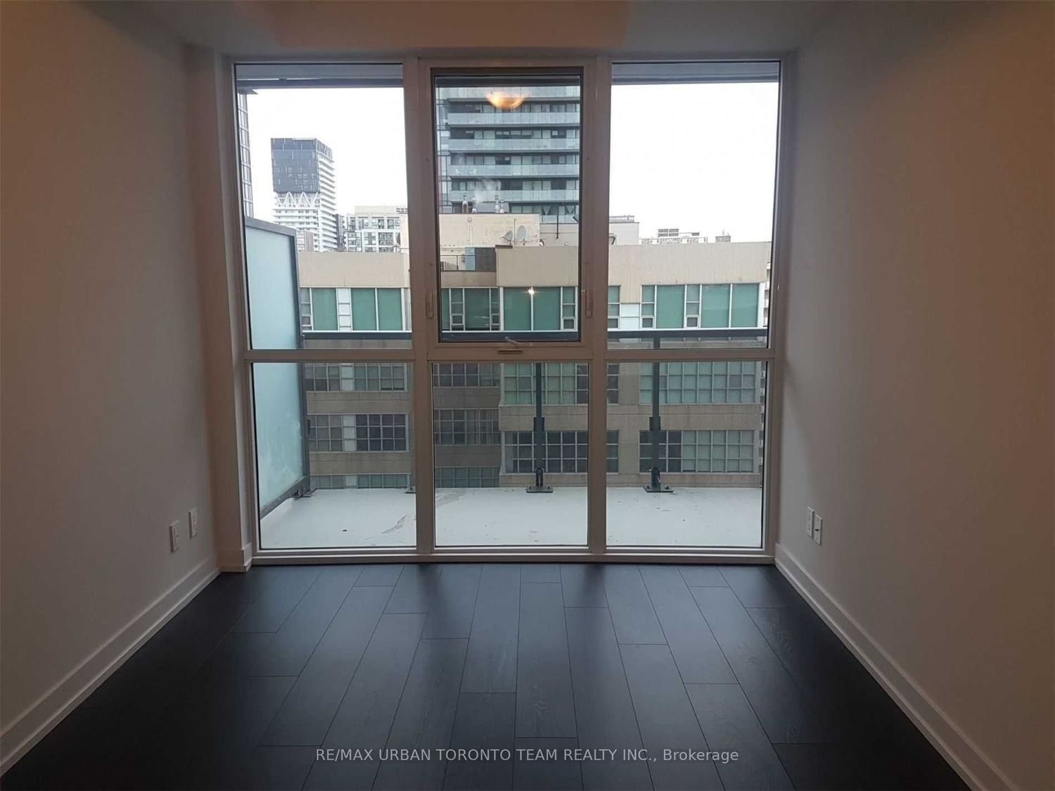 125 Redpath Ave, unit 906 for rent - image #4