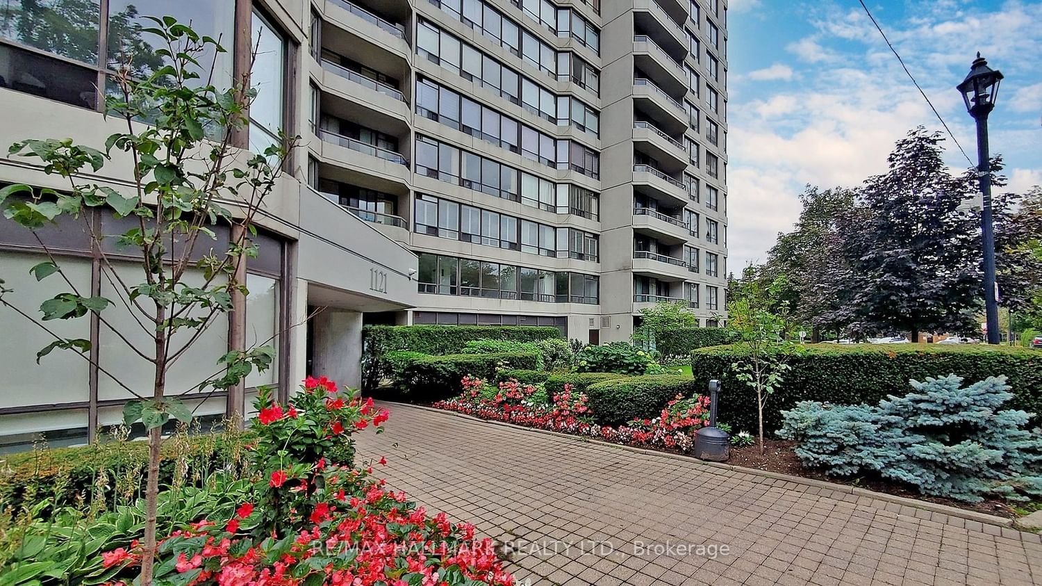 1121 Steeles Ave W, unit 206 for sale - image #4