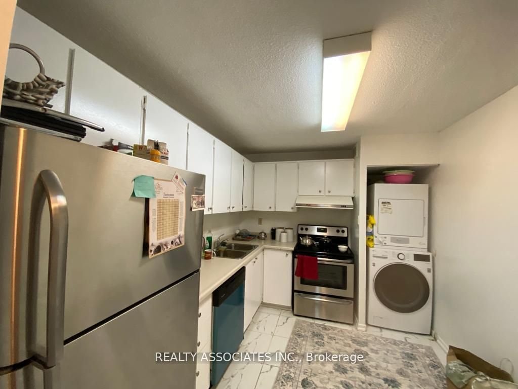 10 Tangreen Crt, unit 2104 for sale - image #4