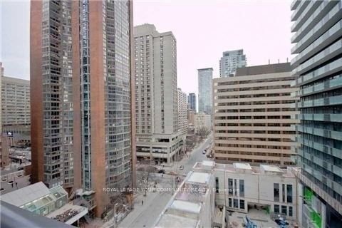 65 St Mary St, unit 909 for rent - image #13