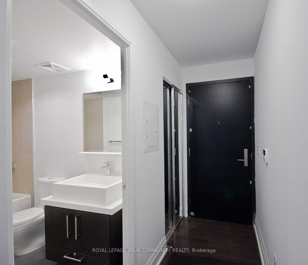 65 St Mary St, unit 909 for rent - image #32