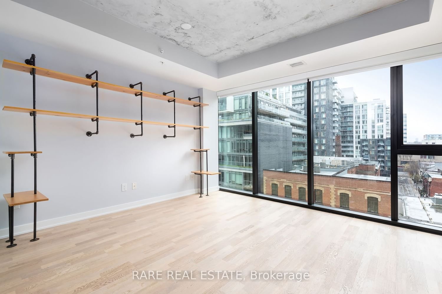 629 King St W, unit 629 for rent - image #6