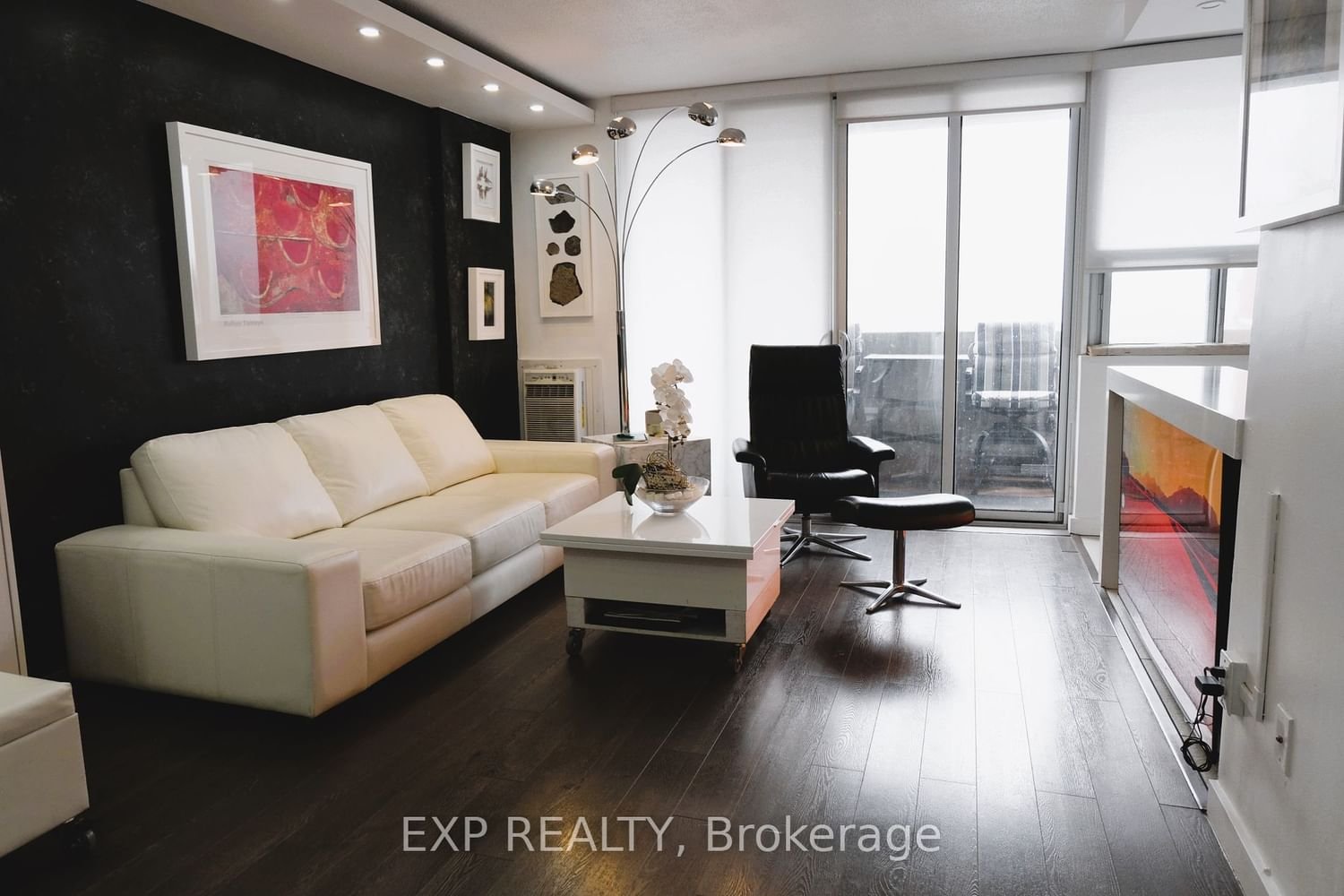 40 Homewood Ave, unit 1611 for sale - image #4