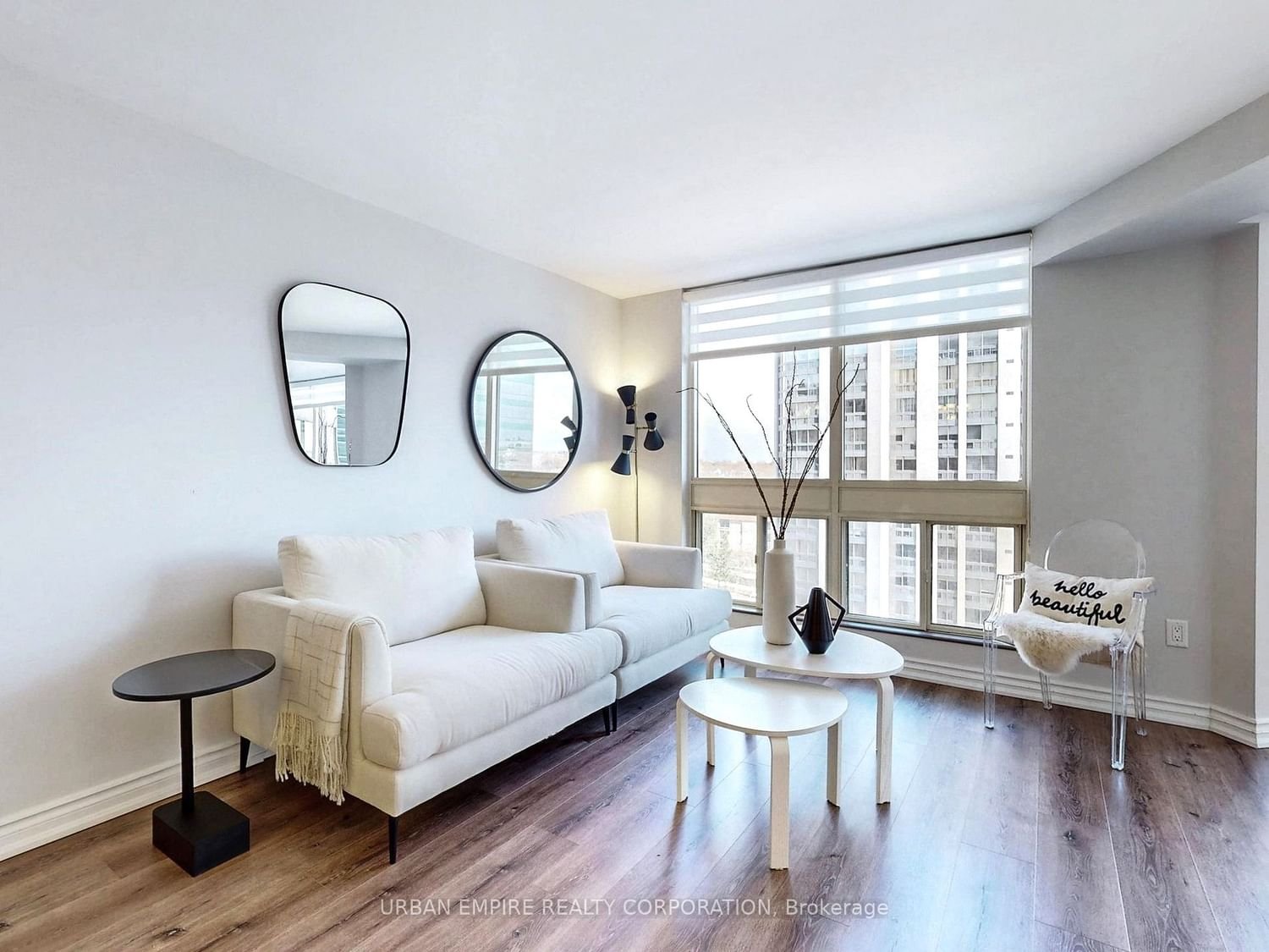 10 Kenneth Ave, unit 906 for sale - image #1