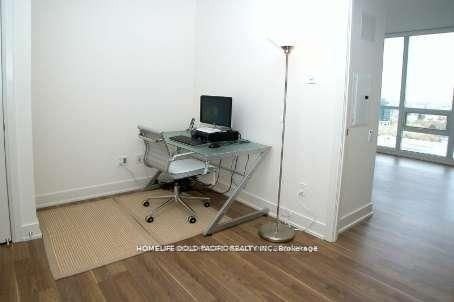 23 Sheppard Ave E, unit 809 for rent - image #8