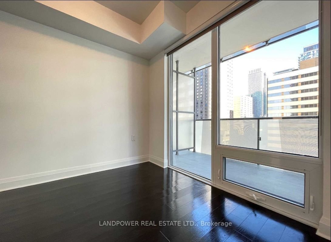 65 St Mary St, unit 701 for rent - image #10