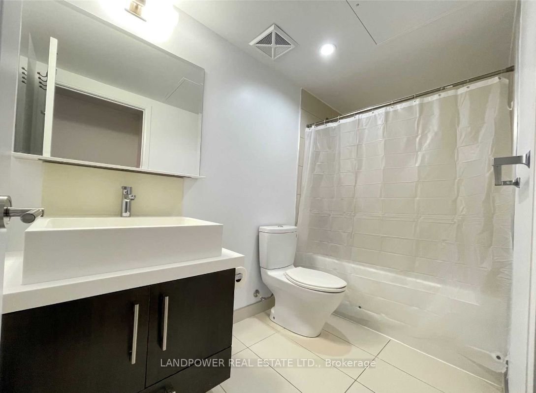 65 St Mary St, unit 701 for rent - image #11