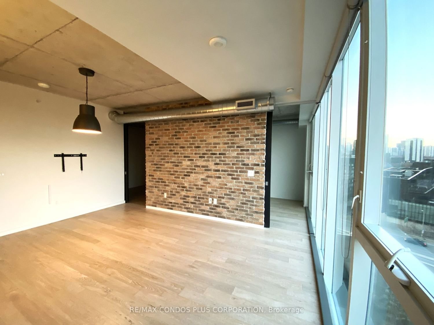 170 Bayview Ave, unit 1007 for rent - image #4