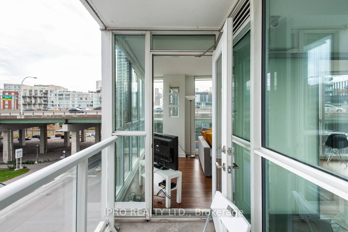 75 Queens Wharf Rd, unit 307 for rent - image #11