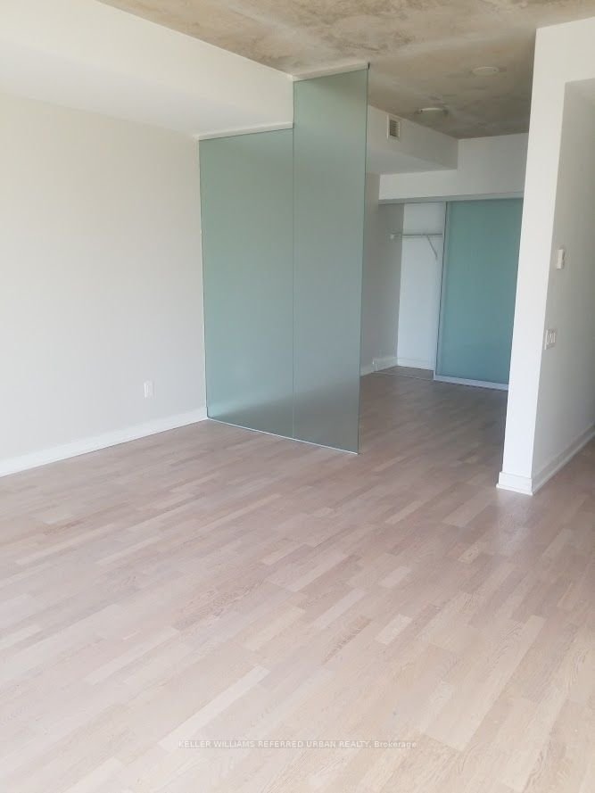 629 King St W, unit 1132 for rent - image #7